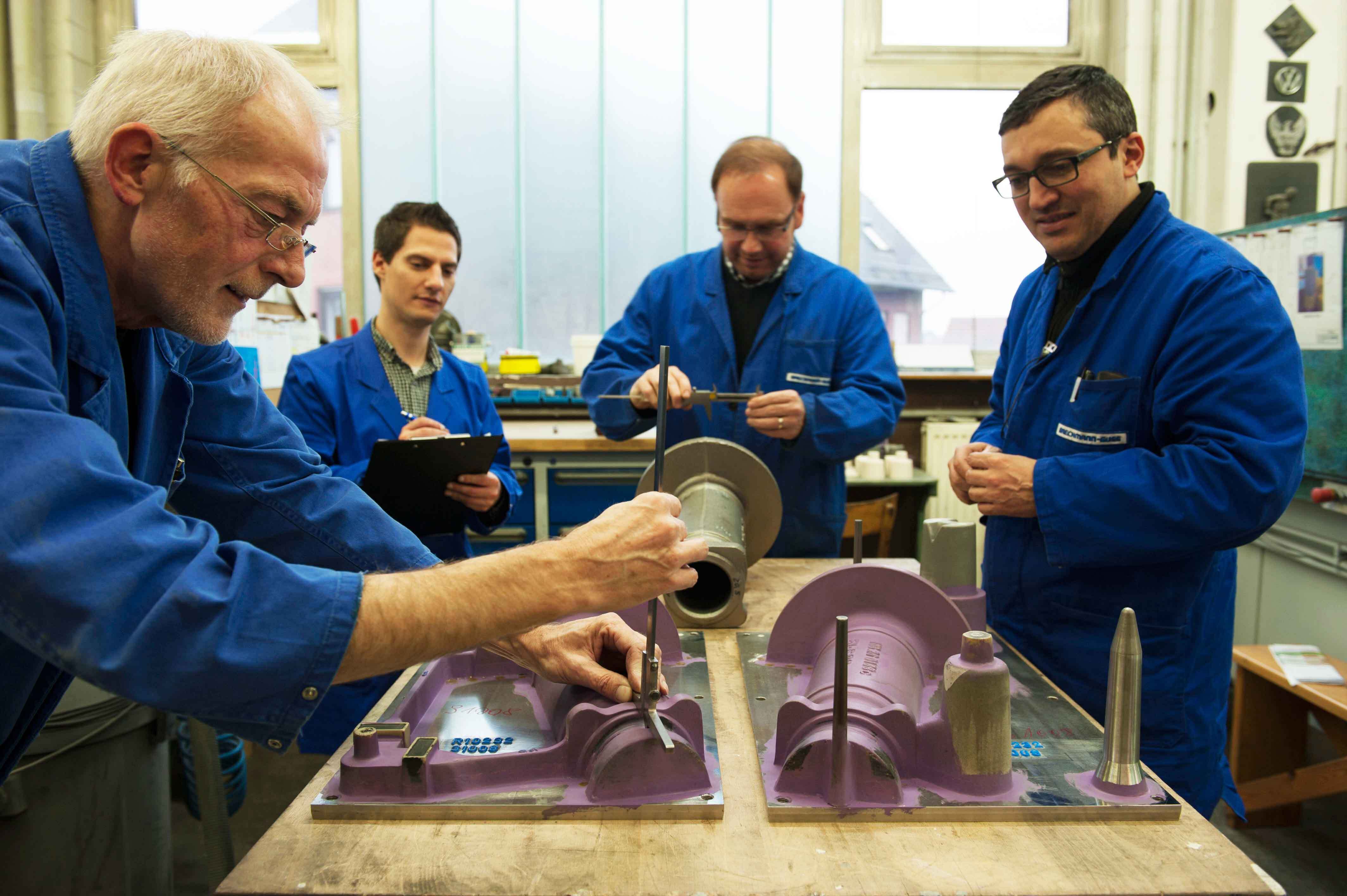 Besprechung der Modellgeometrie für einen Fahrzeugantrieb aus ADI-Sphäroguss mit 15 kg Stückgewicht.